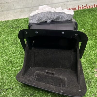 BMW G20 Right Side Glove Box (No Warranty)
