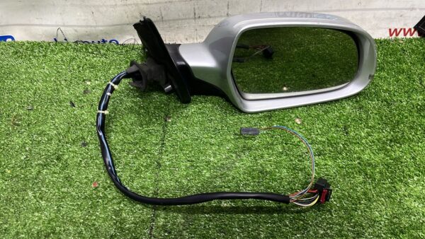 Audi A4 B8 Right Side Mirror (No Warranty)
