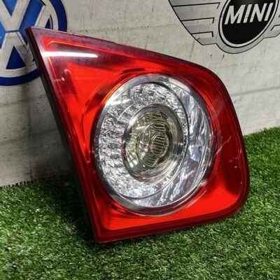 Volkswagen Jetta Left Side Rear Bonnet Reflector (With Warranty)