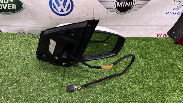 Volkswagen Polo 6R0 Right Side Mirror (With Warranty)