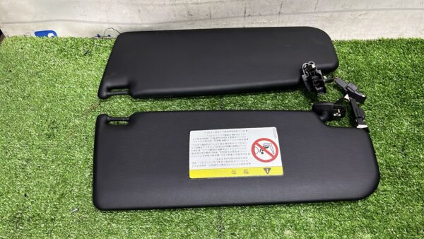 Volkswagen Scirocco Sun Visor Pair (No Warranty)