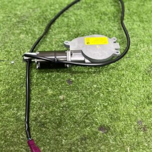 BMW F01 F02 F03 2008-2015 Rear Sunshade Motor (PN# 9299000069) (With Warranty)