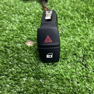 BMW 1 SERIES F20 F21 12 16 Emergency Hazard Warning Light Switch (With Warranty)